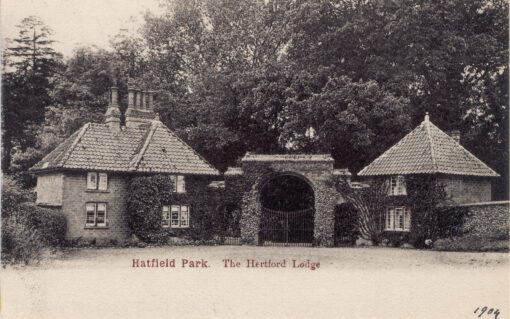 Hatfield House Lodge